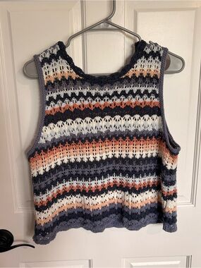 Universal Thread Knitted Croched Cropped Sleveless Tank Top Light Summery XL